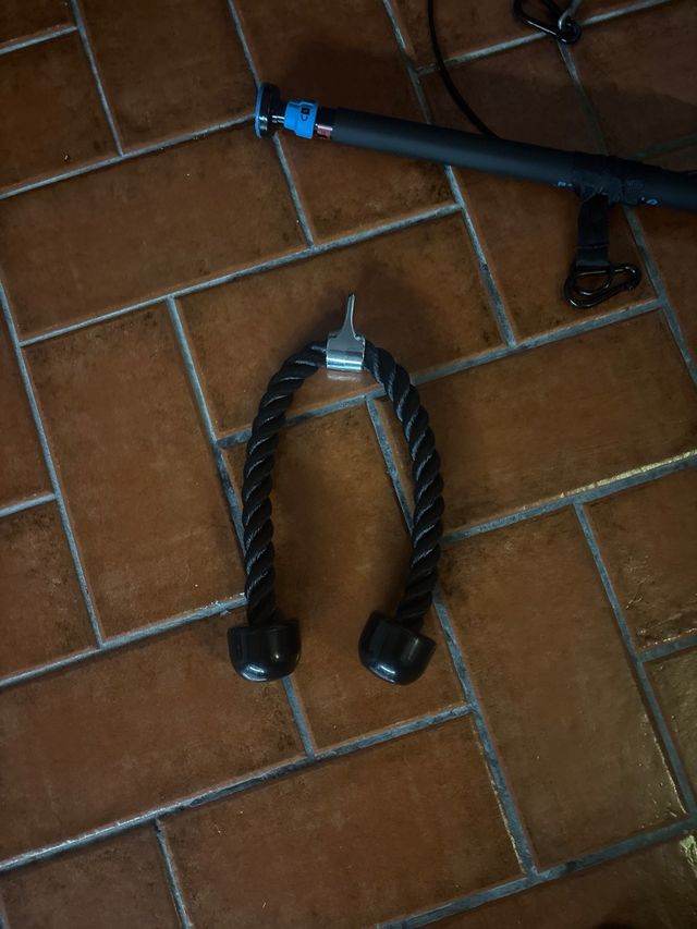 Sistema poleas y dominadas Decathlon