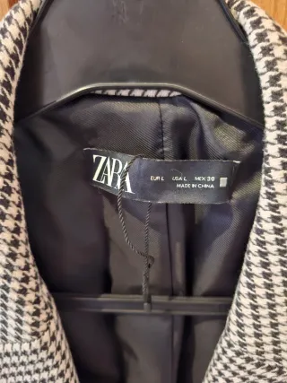 Americana/Blazer Zara Estampado Blanco y Negro