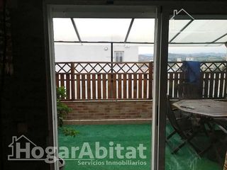 Casa adosada en venta en Vilamarxant