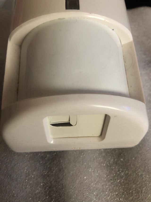 Detector de movimiento blanco