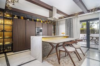 Piso en venta en Los Naranjos - Las Brisas en Marbella