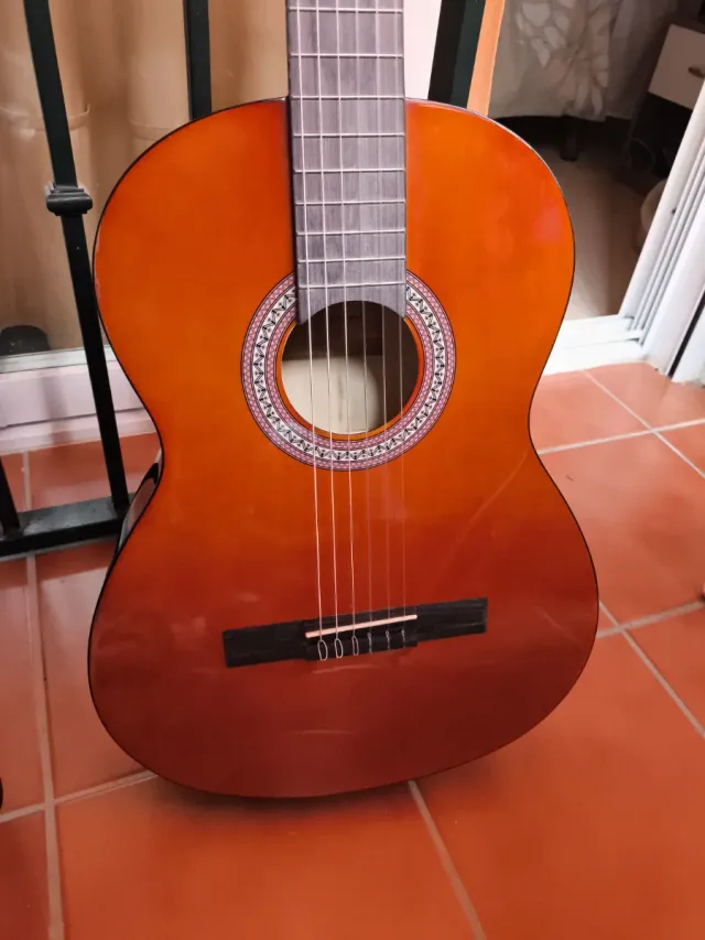 Guitarra Clásica Naranja