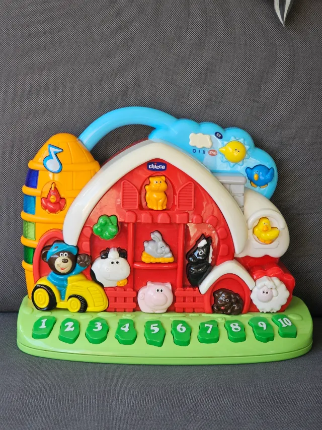 Granja sonora bilingüe Chicco