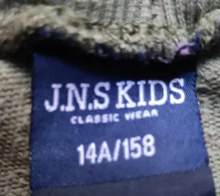 Pantalón chándal de camuflaje.