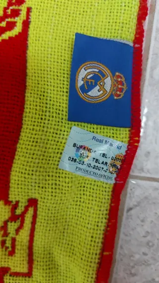 Bufanda Real Madrid Bandera España.03/10/2007.