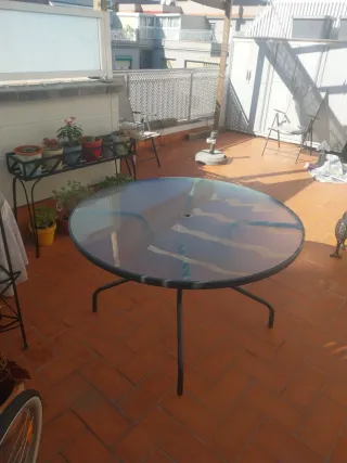 Mesa redonda jardín 1.20m cristal templado y metal