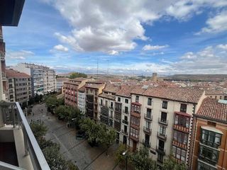 Piso en venta en Centro en Logroño