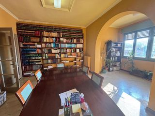 Piso en venta en Eixample Nord – La Devesa en Girona