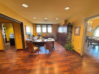 Piso en venta en Eixample Nord – La Devesa en Girona