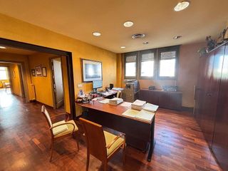 Piso en venta en Eixample Nord – La Devesa en Girona