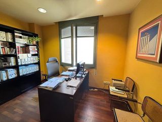 Piso en venta en Eixample Nord – La Devesa en Girona