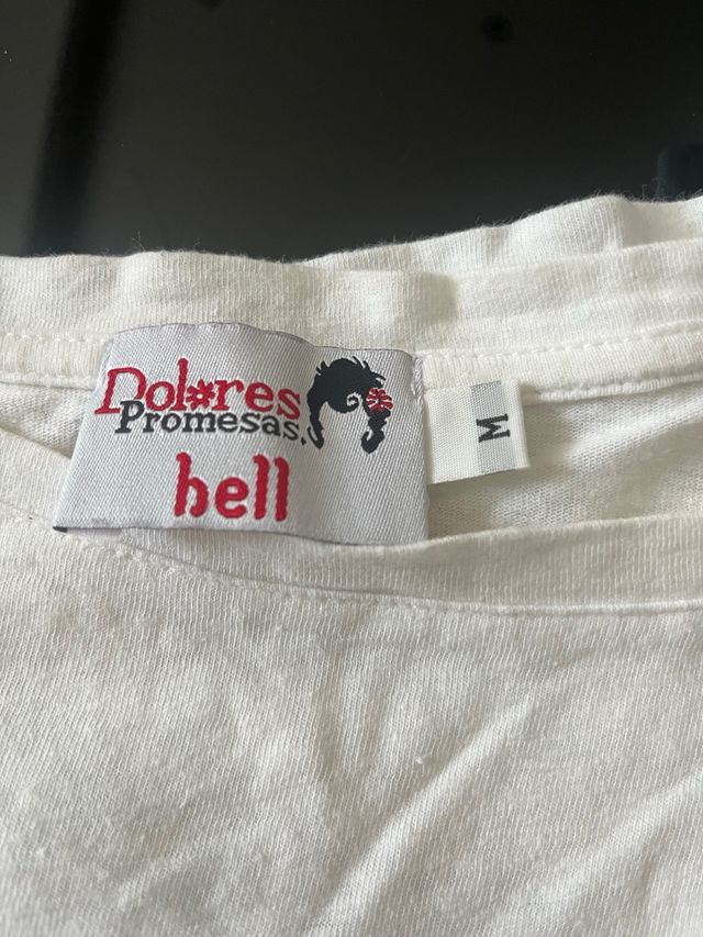 Camiseta Dolores Promesas M Blanca Plateada