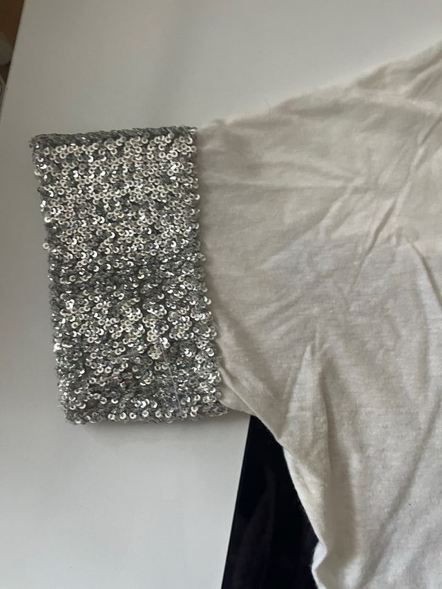 Camiseta Dolores Promesas M Blanca Plateada