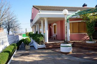 Chalet en venta en Caudete