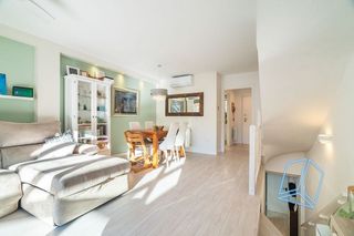 Casa adosada en venta en Pla de Sant Pere-Les Salines en Cubelles