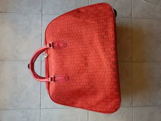 Trolley rosso fantasia monogram / ruote e manico