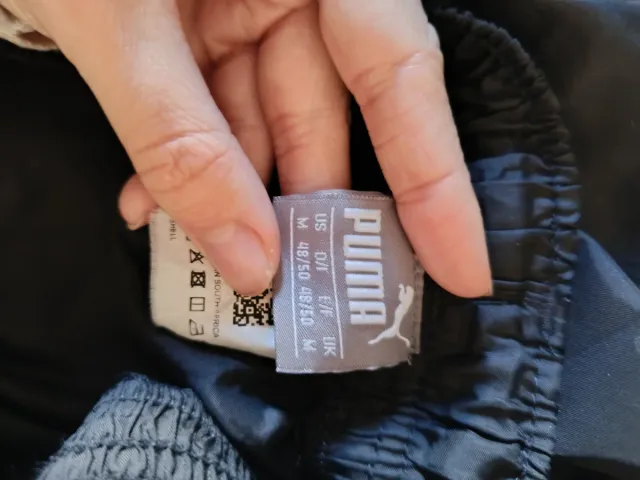 Pantalón deportivo Puma negro