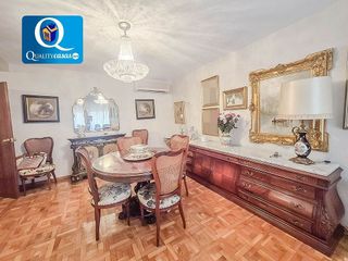 Piso en venta en Ensanche - Diputación en Alicante