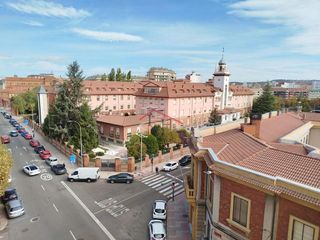 Piso en venta en La Chantría - La Lastra en León