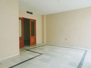 Piso en venta en Lucena