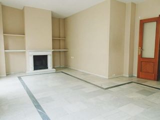 Piso en venta en Lucena