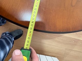 Conjunto mesa y cristalera madera cerezo