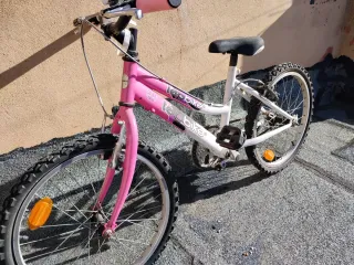 Bicicleta niña Topbike 20 pulgadas  con luz.