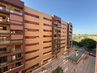 Piso en venta en Montequinto en Dos Hermanas