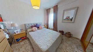 Piso en venta en Fuentebella-San Felix-El Leguario en Parla