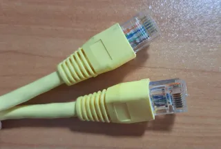 Cable de Red Ethernet RJ45 Amarillo