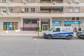 Piso en venta en Cervantes en Granada