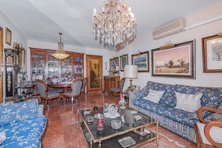 Piso en venta en Cervantes en Granada