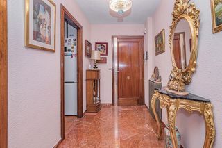 Piso en venta en Cervantes en Granada