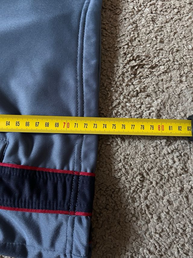 Vintage tuta sportiva grigia e rossa