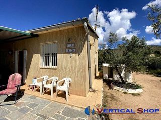 Chalet en venta en Caudete