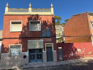 Chalet en venta en Zona Urbanizaciones en Alzira