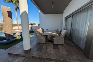 Chalet en venta en Campos de Golf - Villa Martin - Los Dolses en Orihuela