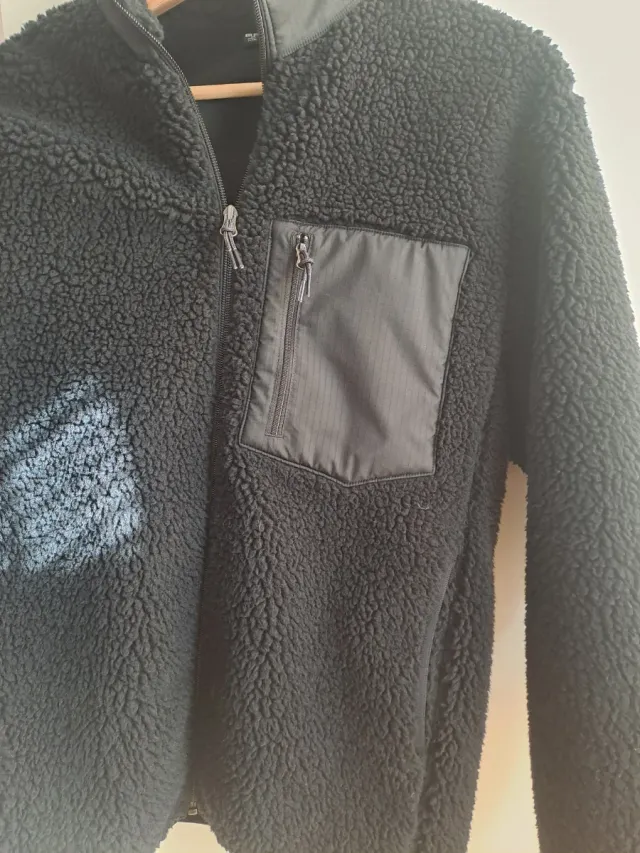 Chaqueta forro polar negra