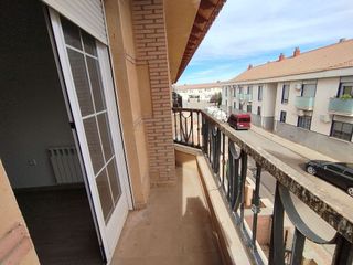 Casa adosada en venta en Tomelloso