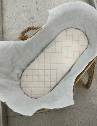 Moisés capazo con patas plegables