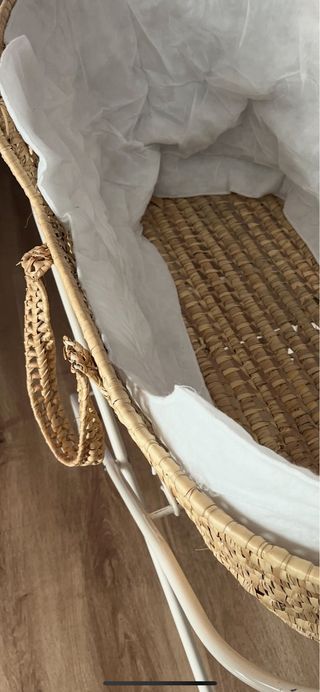 Moisés capazo con patas plegables