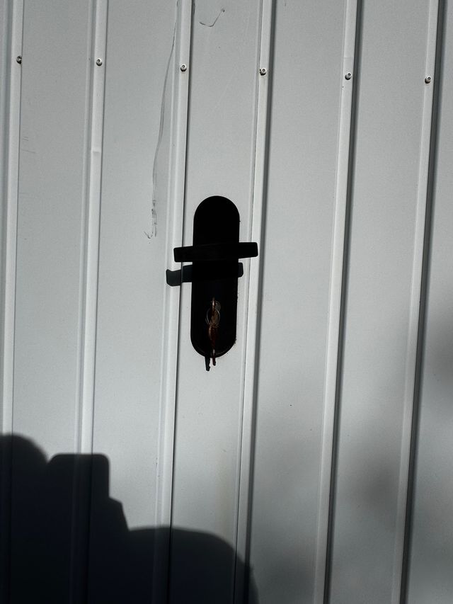 Puerta de garaje metálica