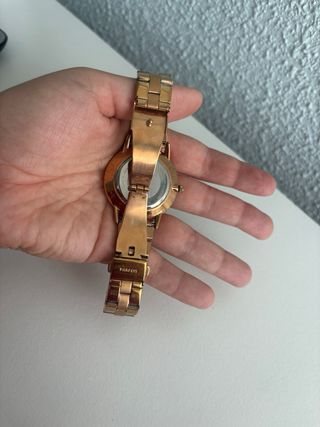 Reloj Parfois dorado y blanco mujer