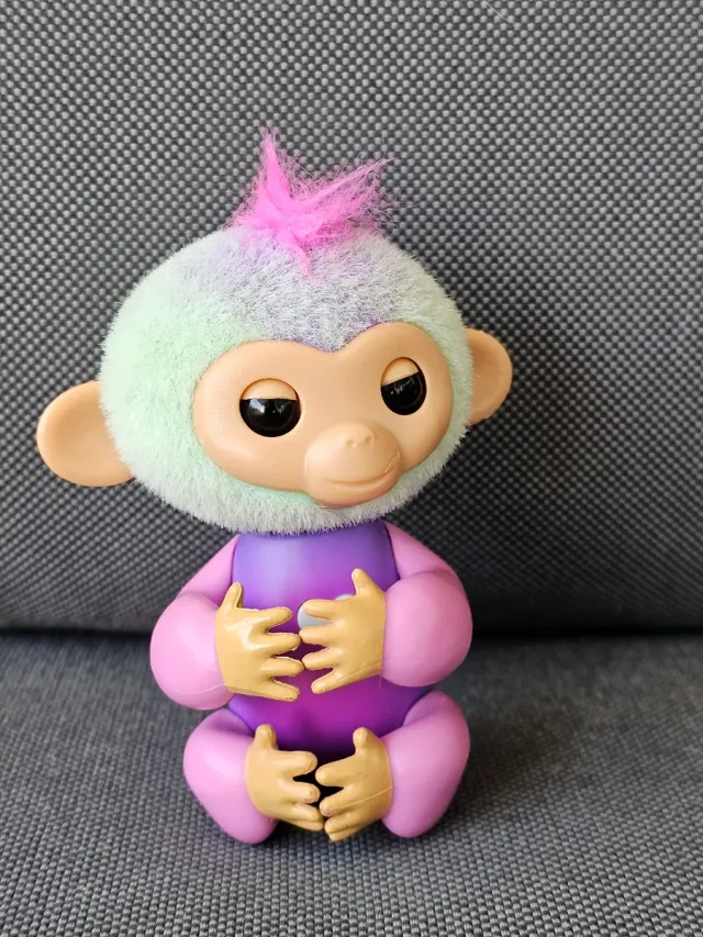 Mono Fingerlings interactivo