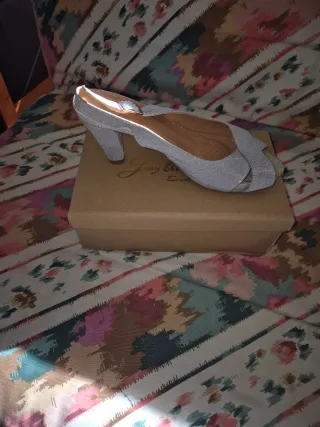 Sandalias plateadas Jerry Seinfeld