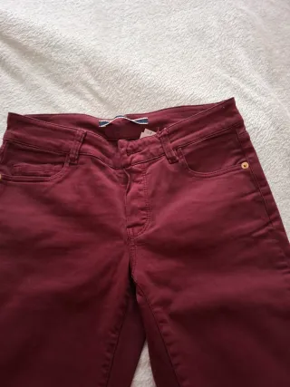 Pantalón Massimo Dutti Burdeos Talla 34