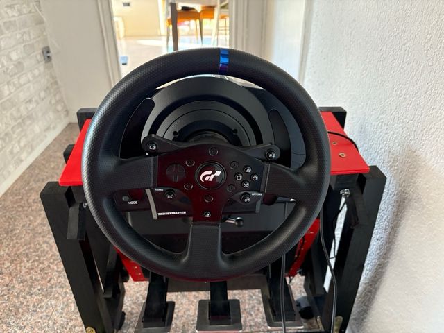 Cockpit Sim Racing Thrustmaster T300