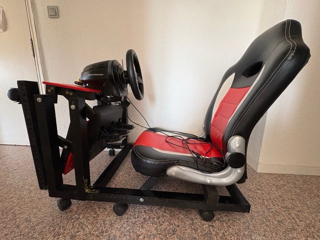 Cockpit Sim Racing Thrustmaster T300