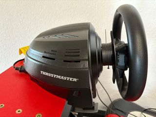 Cockpit Sim Racing Thrustmaster T300