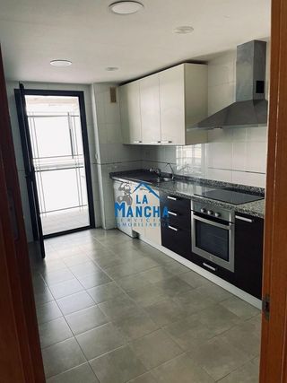 Piso en venta en Hermanos Falcó - Sepulcro Bolera en Albacete